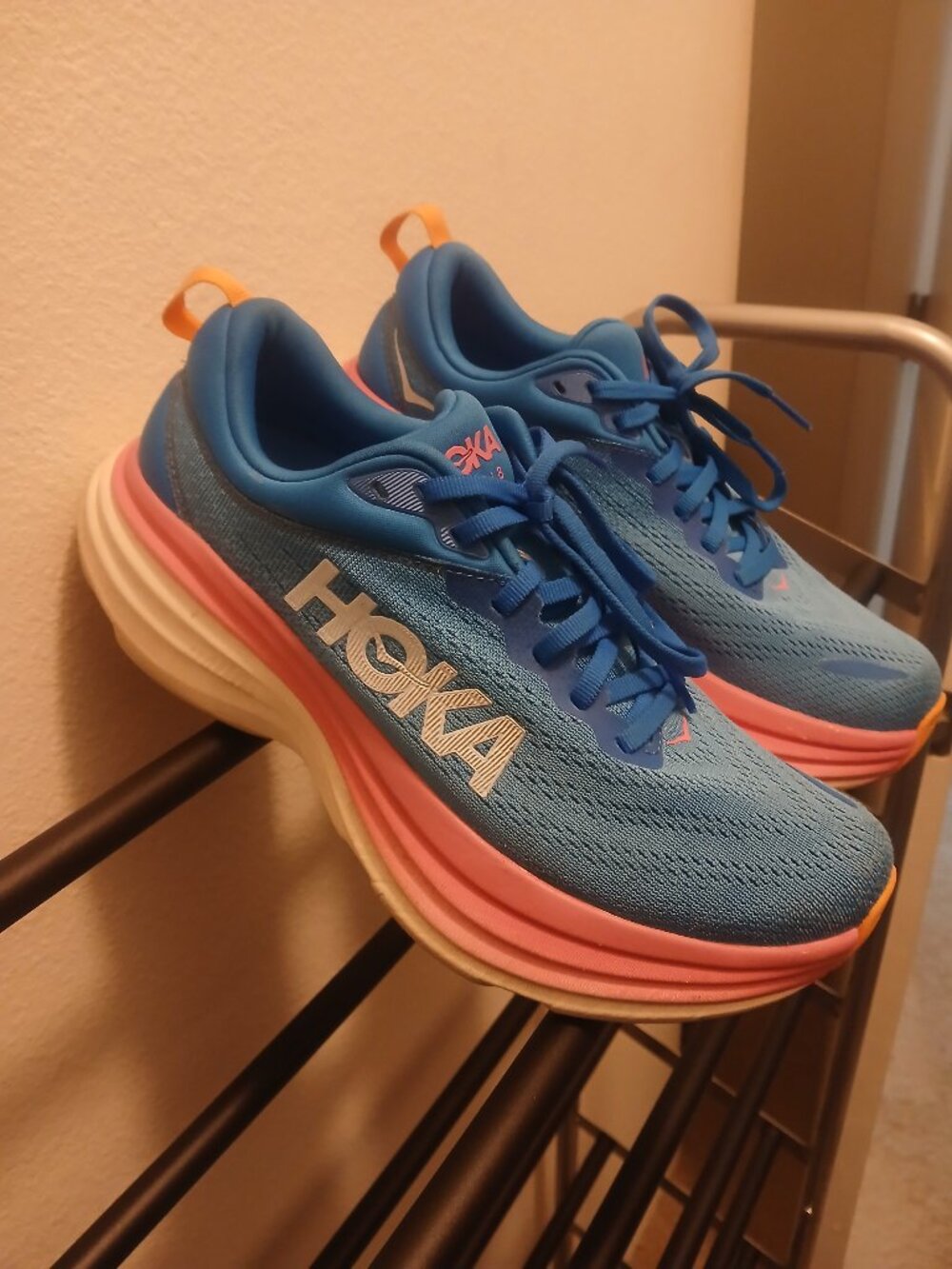 Hoka bondi 8